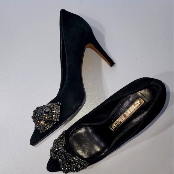 Pumps - Picture 4 of 4